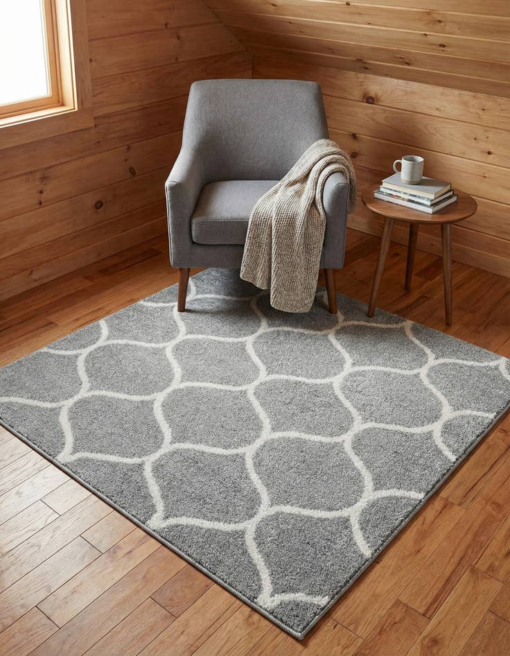 Detail image of 5' 3 x 5' 3 Lattice Frieze Square Rug