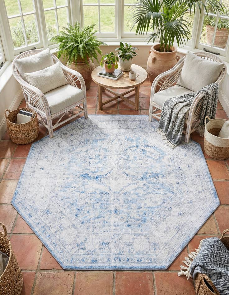 Detail image of 7' 6 x 7' 6 Timeless Octagon Rug
