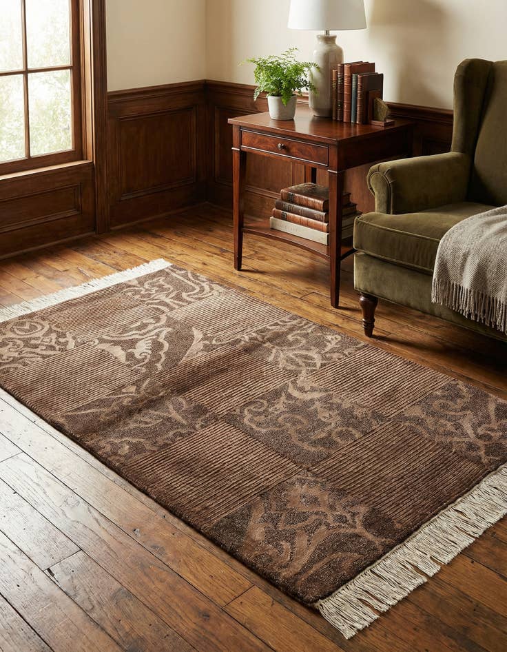 Detail image of 2' 9 x 4' 11 Hand Knotted Darya Wool Rug