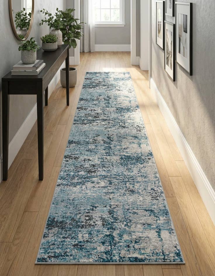 Detail image of 2' 7 x 13' Leipzig Runner Rug