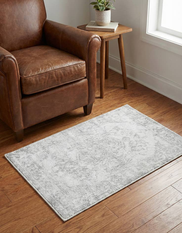 Detail image of 2' x 3' Oxford Rug