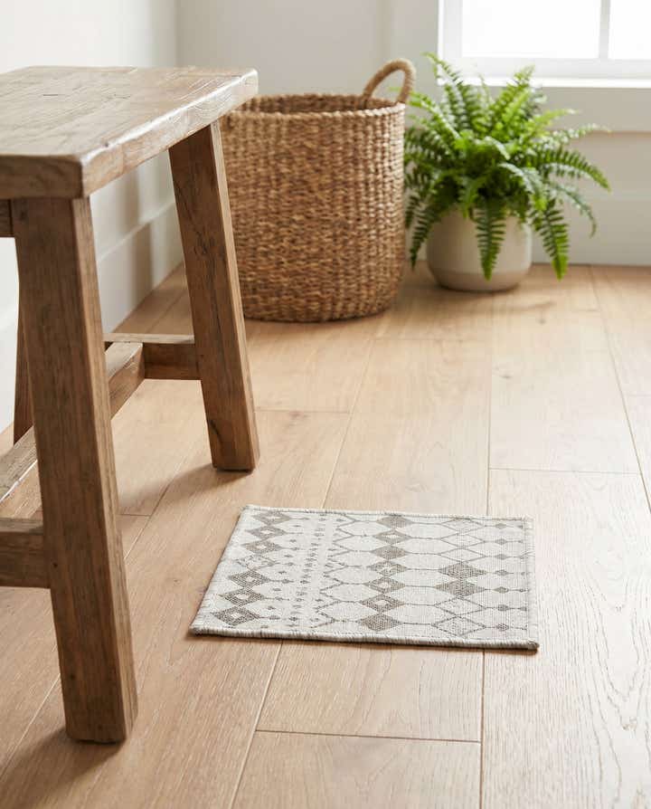 1' x 1' Easy-Clean Trellis Indoor / Outdoor Sample Rug