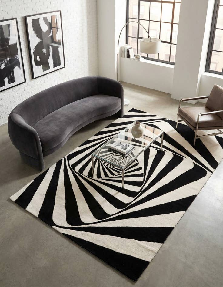 Detail image of 5' 1 x 8' Vortex Wool Rug