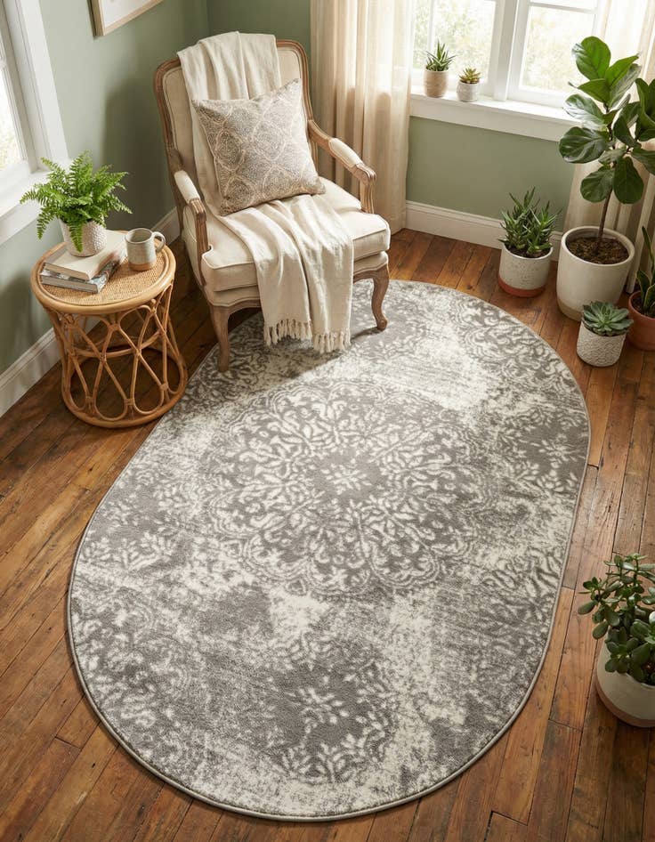 Detail image of 4' 1 x 6' 1 Monaco Oval Rug