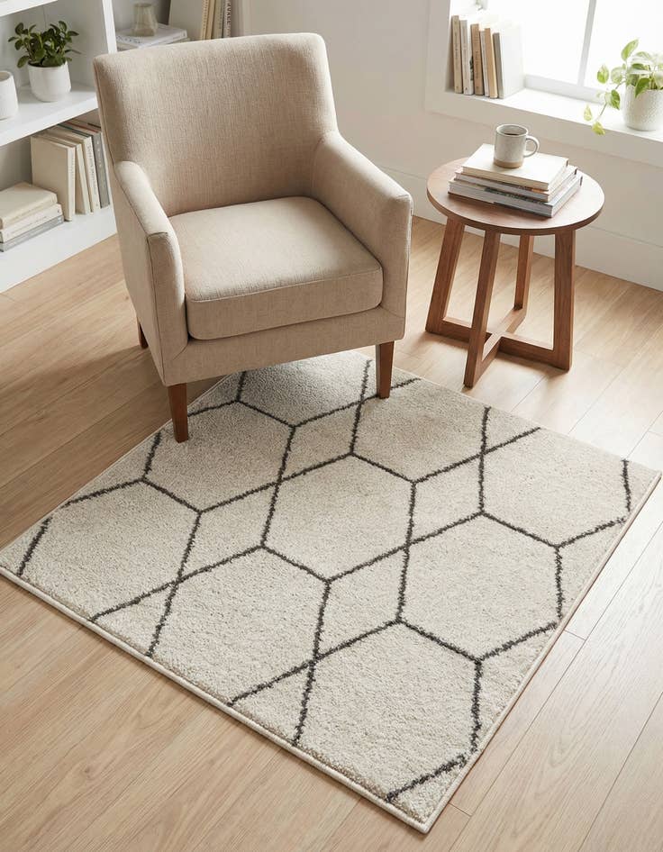 Detail image of 3' x 3' Trellis Frieze Square Rug