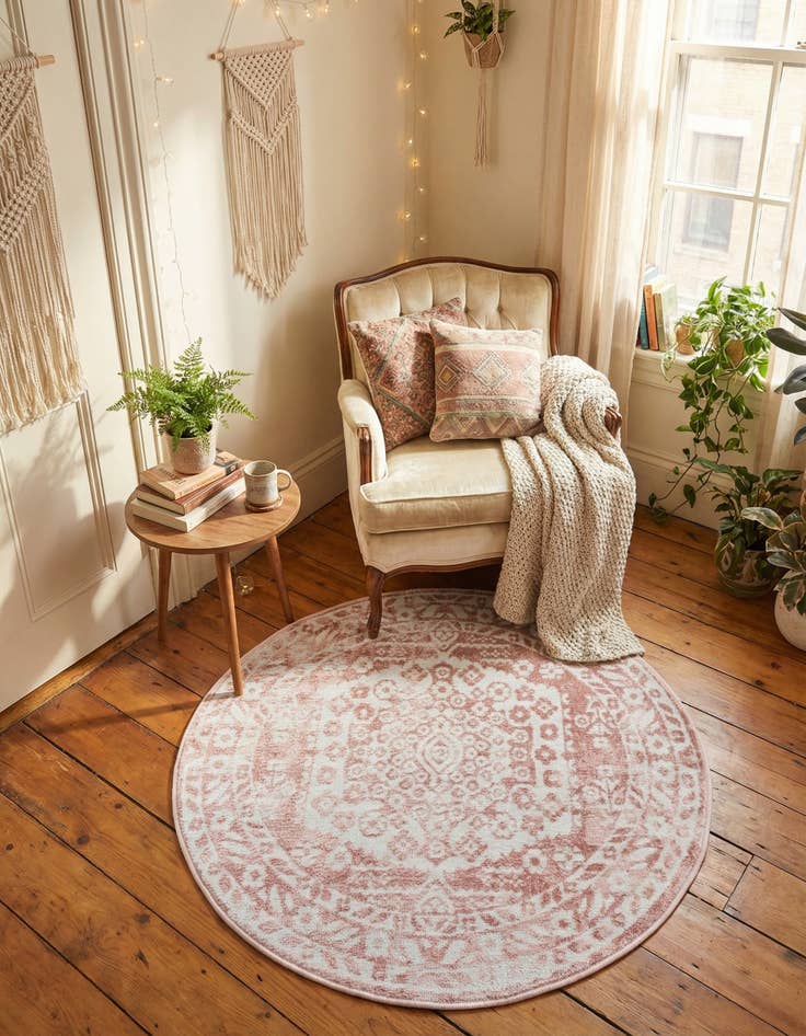 Detail image of 3' x 3' Oxford Round Rug