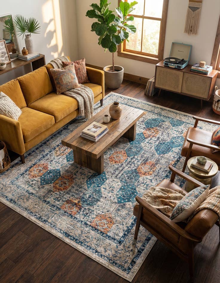 Detail image of 7' x 10' 2 Lola Rug