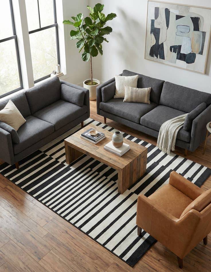 Detail image of 7' 10 x 10' Oslo Rug