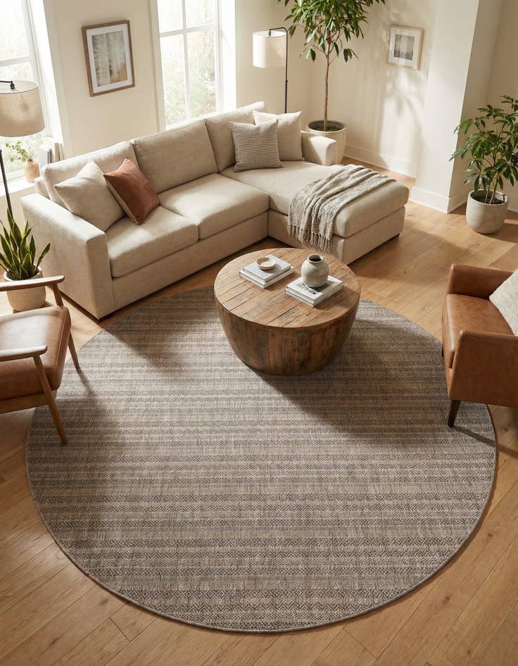 Detail image of 10' x 10'  Washable Striped Indoor / Outdoor Round Rug