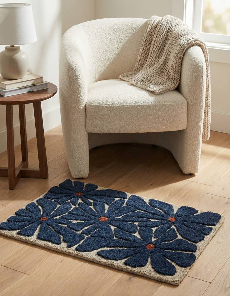 Detail image of 2' x 3' 1 Handtufted Wool Rug