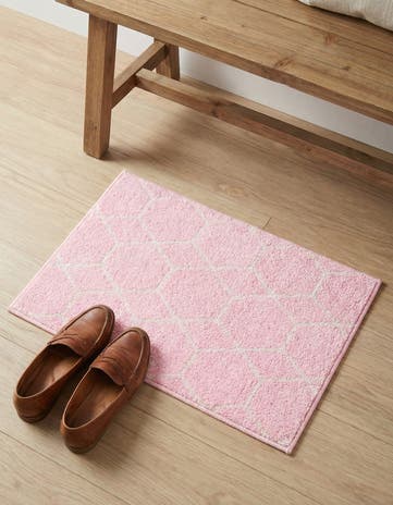 2' x 3' Lattice Frieze Rug
