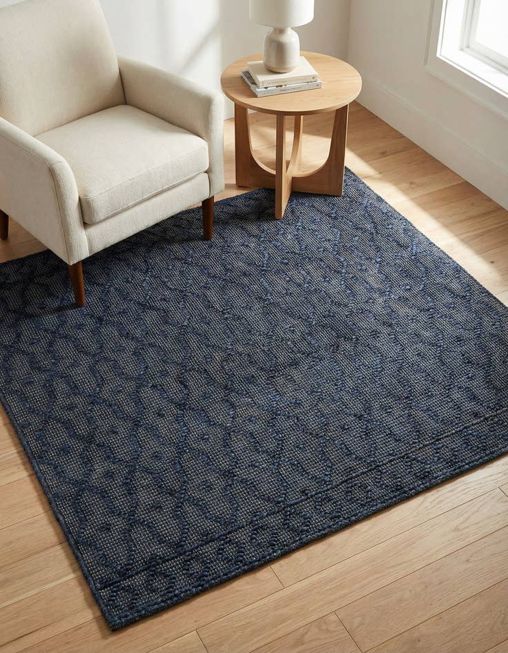 Detail image of 5' 3 x 5' 3  Hand Woven Larsa Jute Square Rug