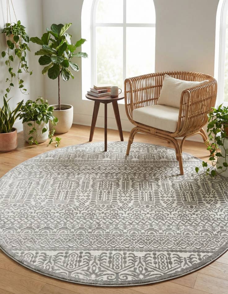 Detail image of 7' 10 x 7' 10 Uptown Cloisters Round Rug