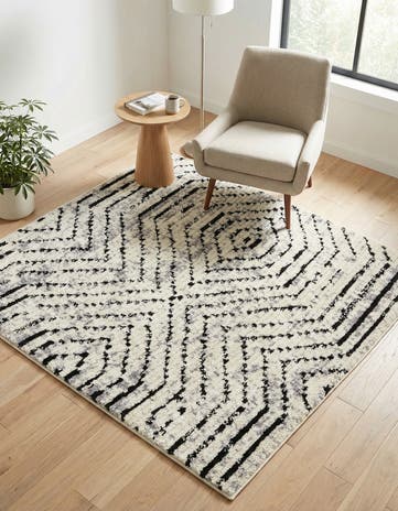 Black and White Tagine Square Rug