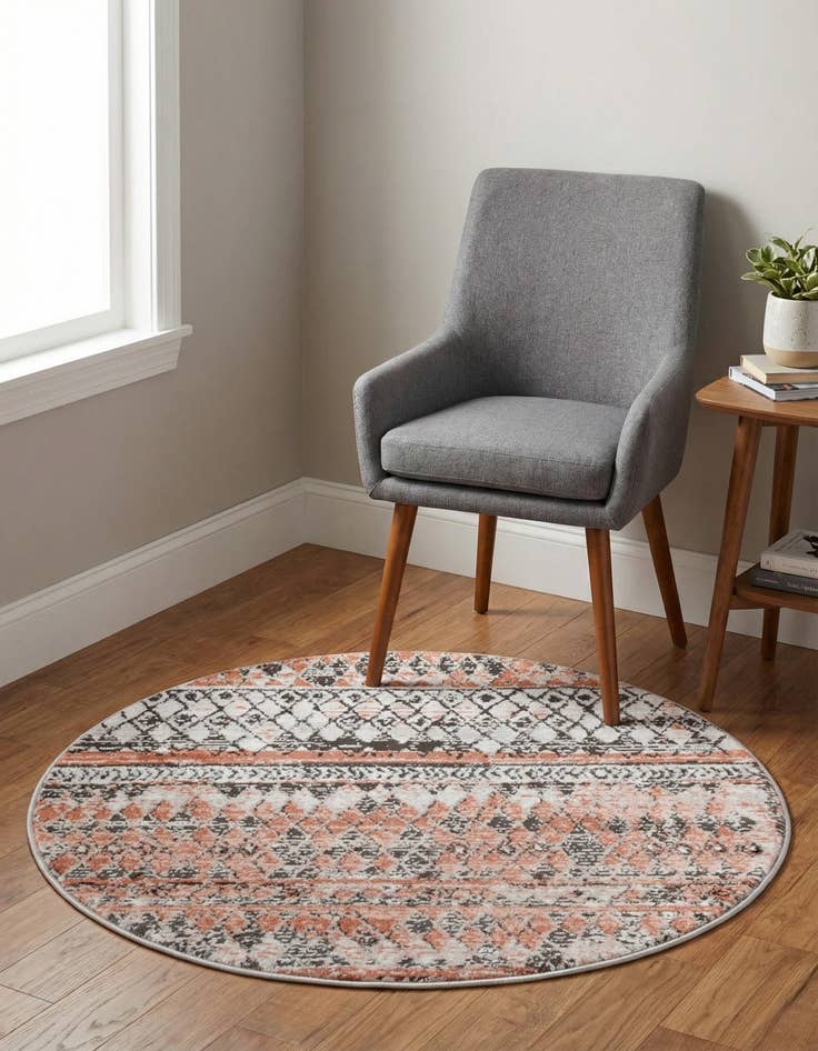 Detail image of 3' 3 x 3' 3 Leipzig Round Rug