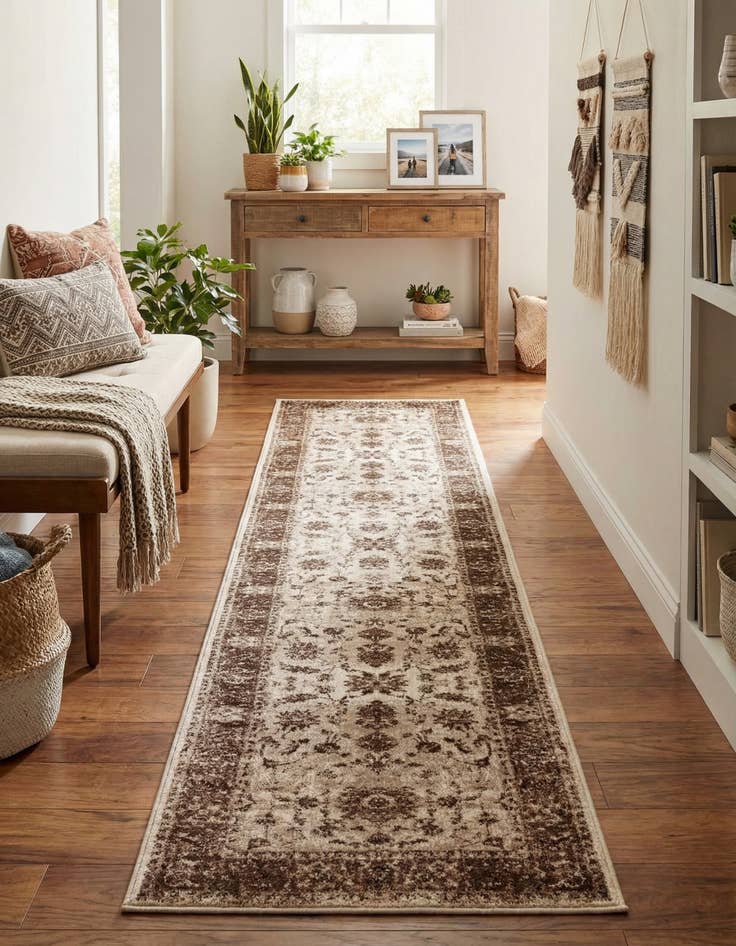 Detail image of 2' 6 x 13' Himalaya Runner Rug