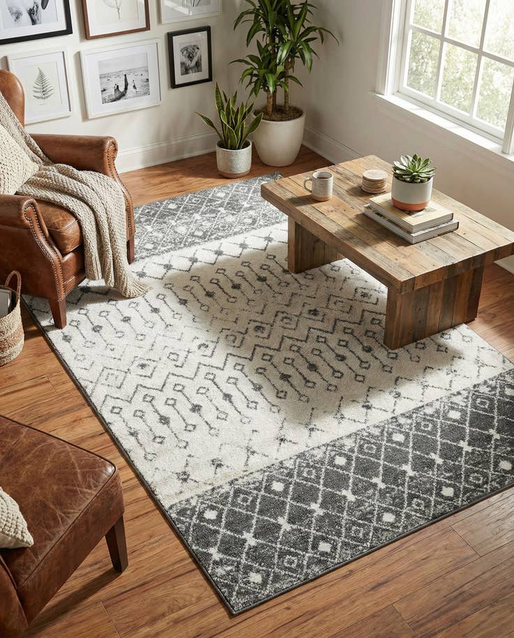 Detail image of 5' 3 x 8' Moroccan Trellis Rug