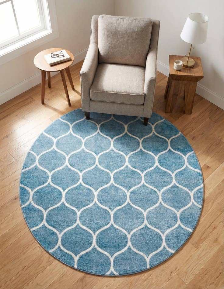 Detail image of 4' x 4' Trellis Frieze Round Rug