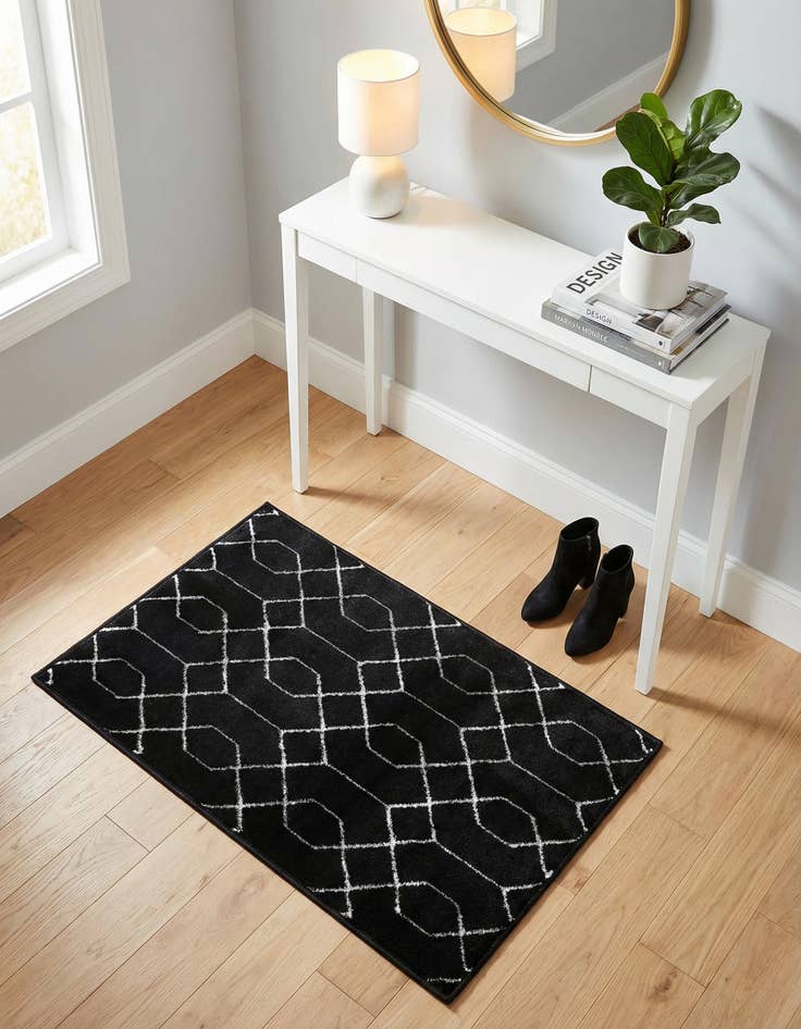 Detail image of 2' x 3'  Marilyn Monroe&trade; Glam Trellis Rug