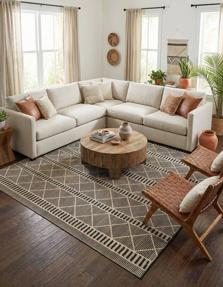 Detail image of 10' x 10' Easy-Clean Lattice Indoor / Outdoor Square Rug