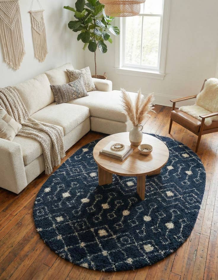 Detail image of 7' 10 x 10' Moroccan Trellis Shag Oval Rug