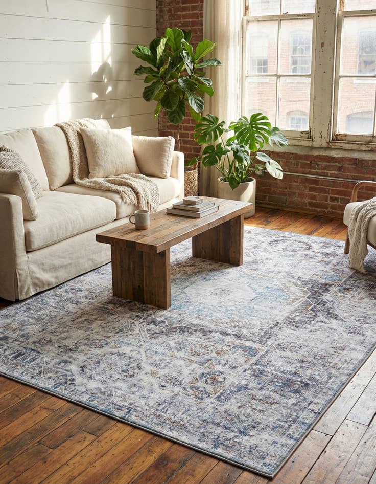 Detail image of 7' 10 x 10' Yara Rug
