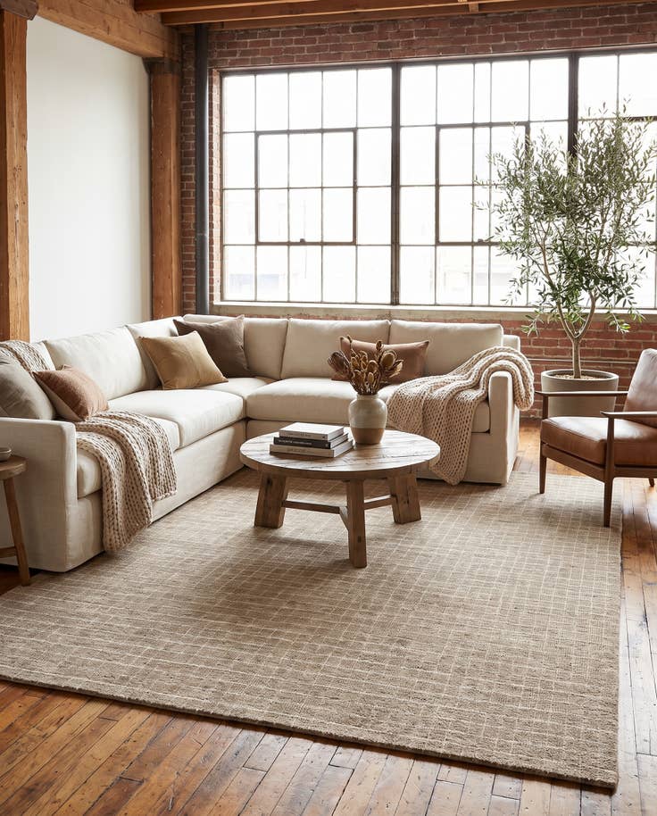 Detail image of 8' x 10' Heritage Line Wool Rug