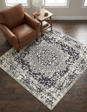 5' 3 x 5' 3 Arlington Square Rug