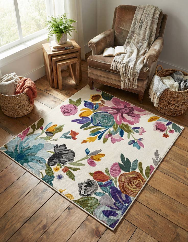 Detail image of 3' 3 x 3' 3 Blossom Square Rug