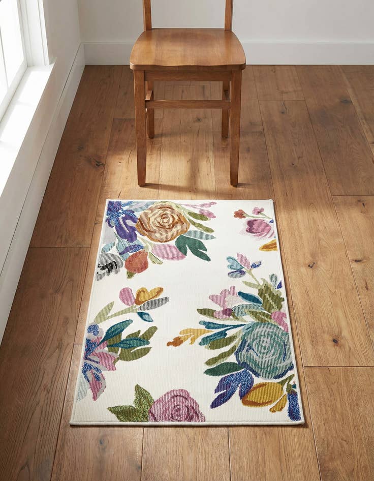 Detail image of 2' x 3' Blossom Rug