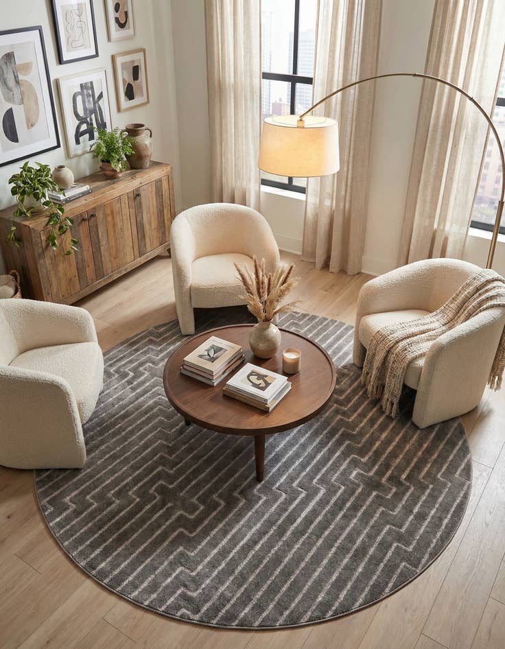 Detail image of 7' 10 x 7' 10 Vogue Geo Round Rug