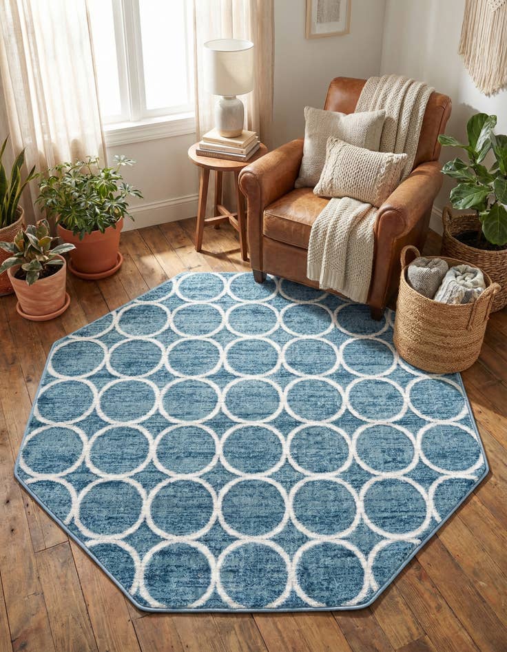 Detail image of 5' 3 x 5' 3 Lattice Trellis Octagon Rug