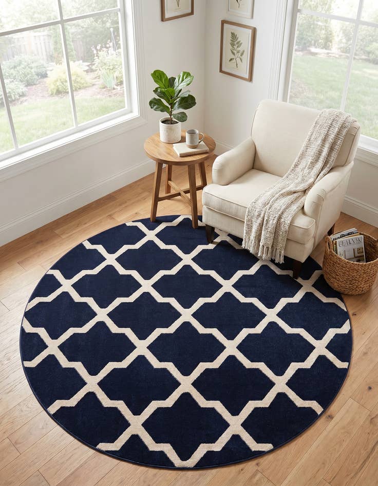 Detail image of 7' 10 x 7' 10 Trellis Round Rug