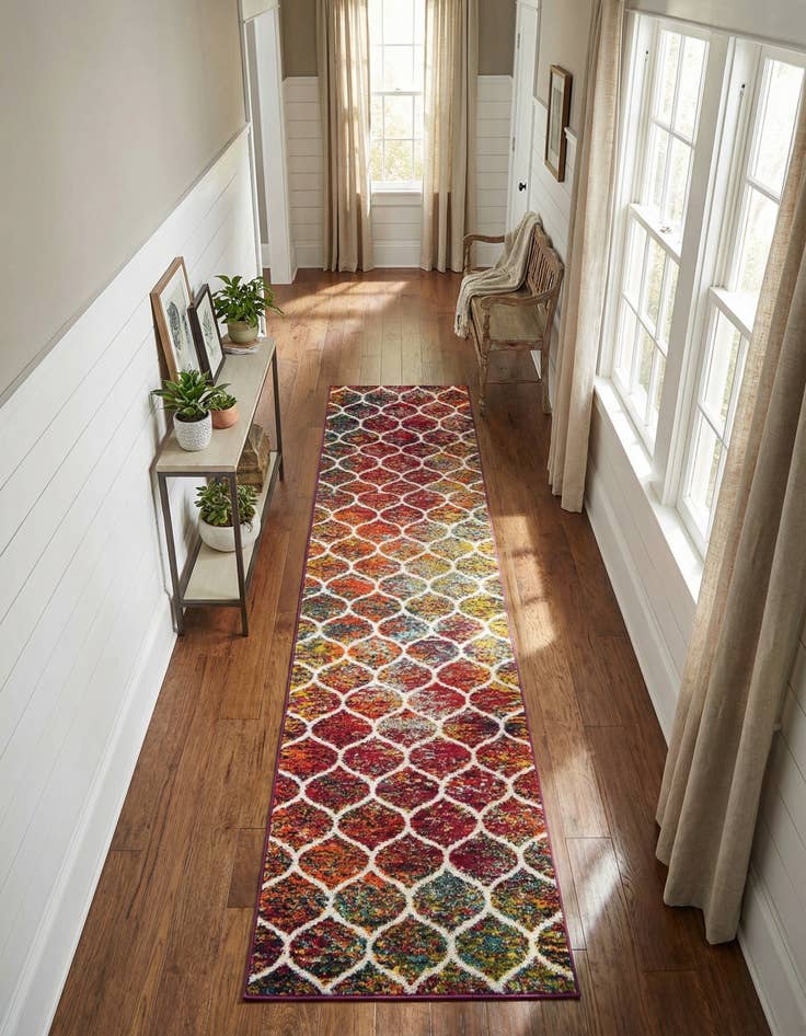 Detail image of 2' 7 x 12' Lattice Frieze Runner Rug
