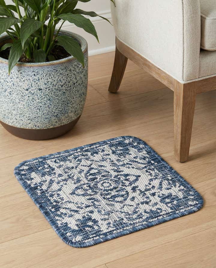 1' 4 x 1' 4 Easy-Clean Jill Zarin Dubai Indoor / Outdoor Sample Rug