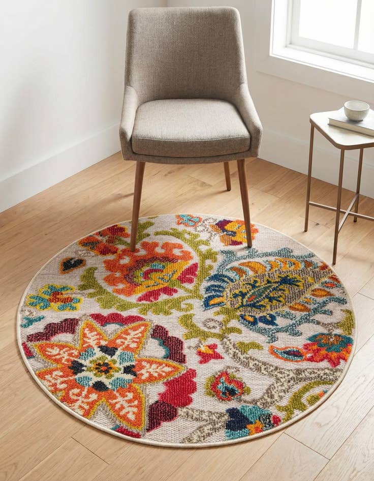 Detail image of 3' x 3' Easy-Clean Casablanca Indoor / Outdoor Round Rug