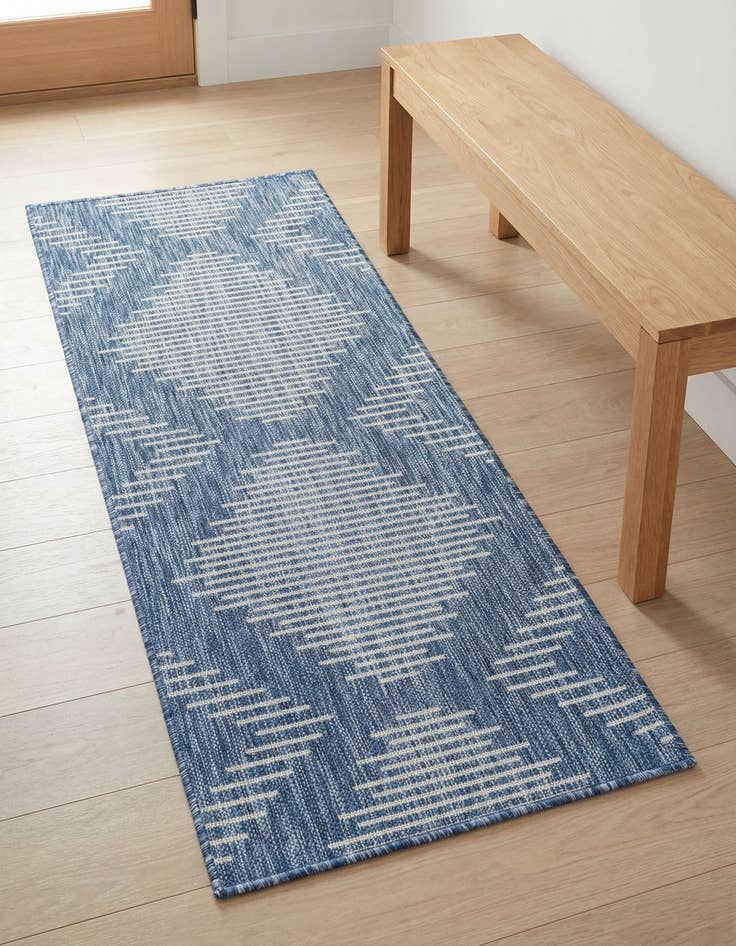 Detail image of 2' x 5' 3 Washable Modern Indoor / Outdoor Runner Rug