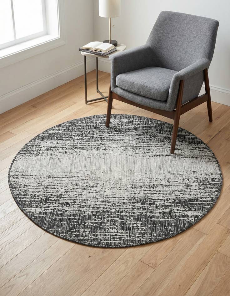 Detail image of 4' x 4'  Washable Modern Indoor / Outdoor Round Rug