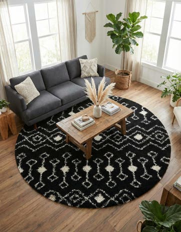 Black and White Moroccan Trellis Shag Round Rug