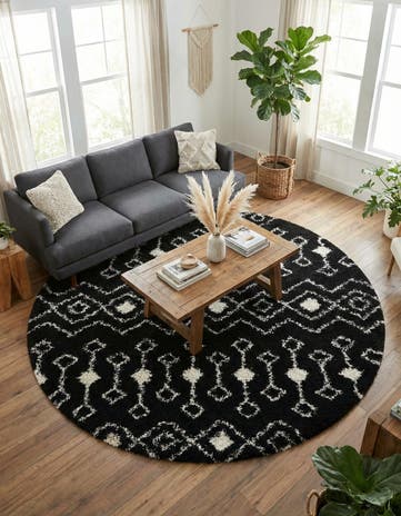 Black and White Moroccan Trellis Shag Round Rug