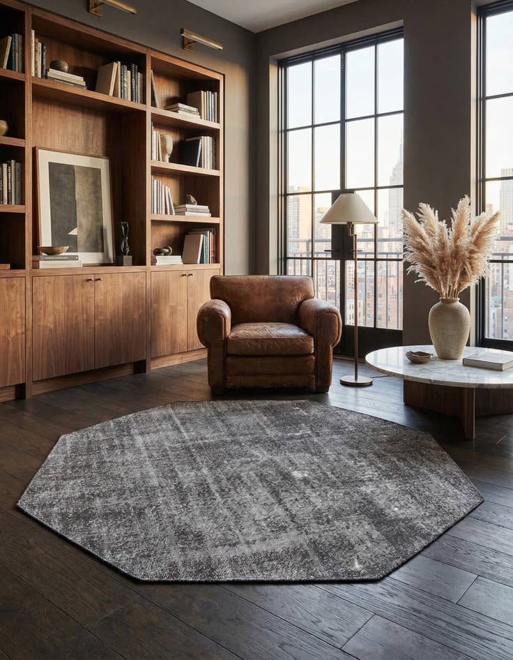 Detail image of 6' 11 x 6' 11 Ultra Vintage Wool Octagon Rug
