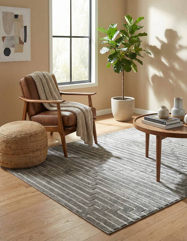 Detail image of 5' 3 x 8' Vogue Geo Rug