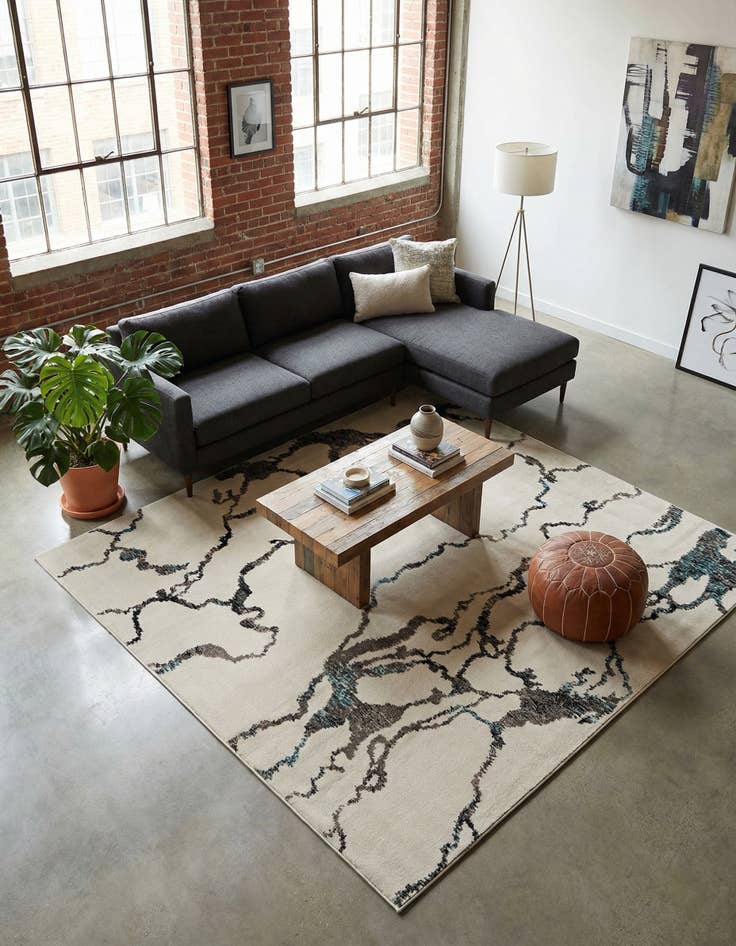 Detail image of 10' x 10' Carrington Square Rug