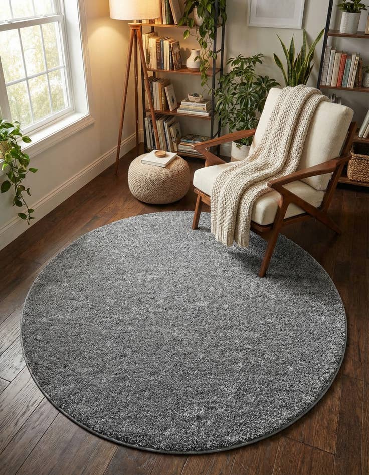 Detail image of 4' x 4' Soft Solid Shag Round Rug