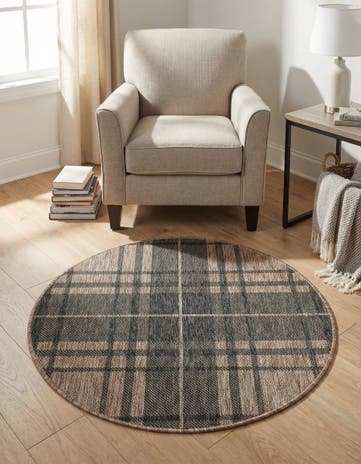 3' x 3' Easy-Clean Checkered Indoor / Outdoor Round Rug