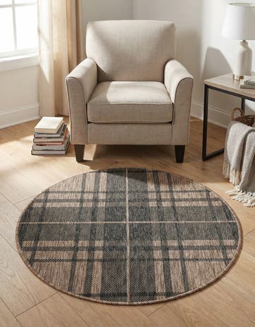 3' x 3' Easy-Clean Checkered Indoor / Outdoor Round Rug