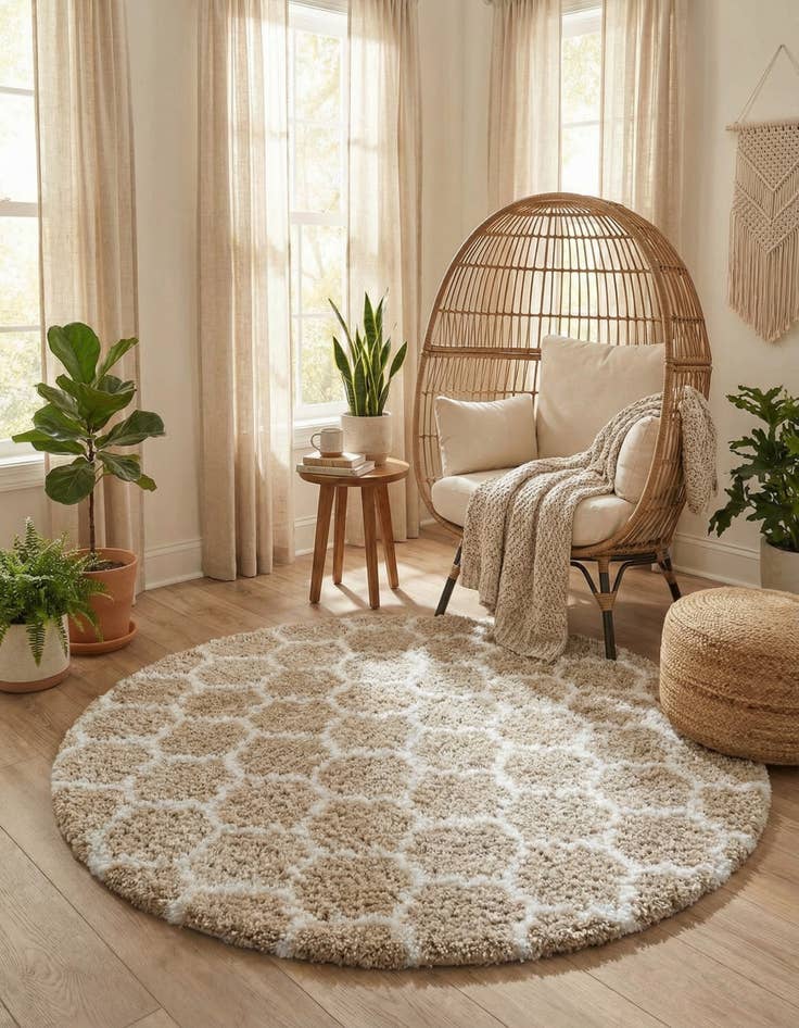 Detail image of 5' x 5' Moroccan Shag Round Rug