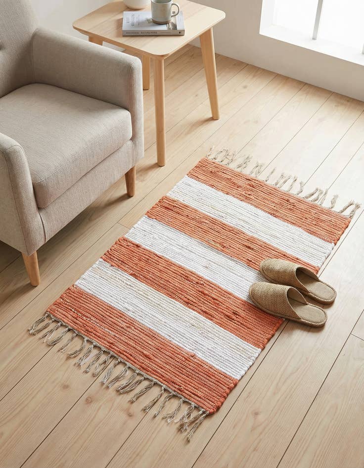 Detail image of 2' 2 x 3' 1  Hand Woven Chindi Rag Rug