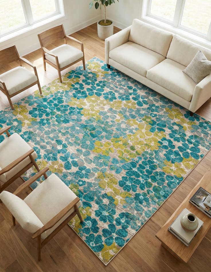 Detail image of  7' 10 x 7' 10 Azalea Square Rug