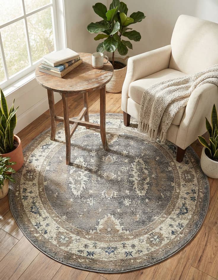 Detail image of  4' x 4' Viola Round Rug